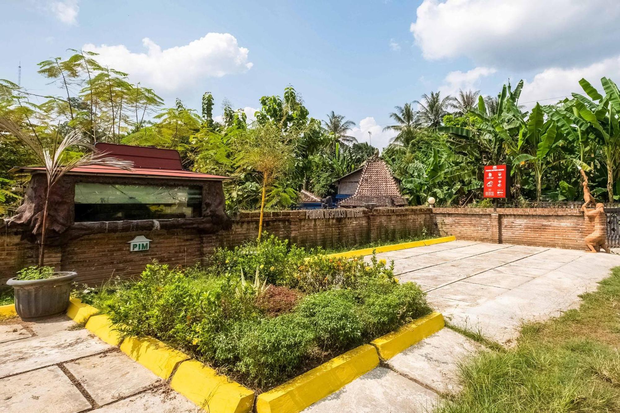 Oyo 3562 Pondok Inspirasi Minggir Klangkapang Exterior foto
